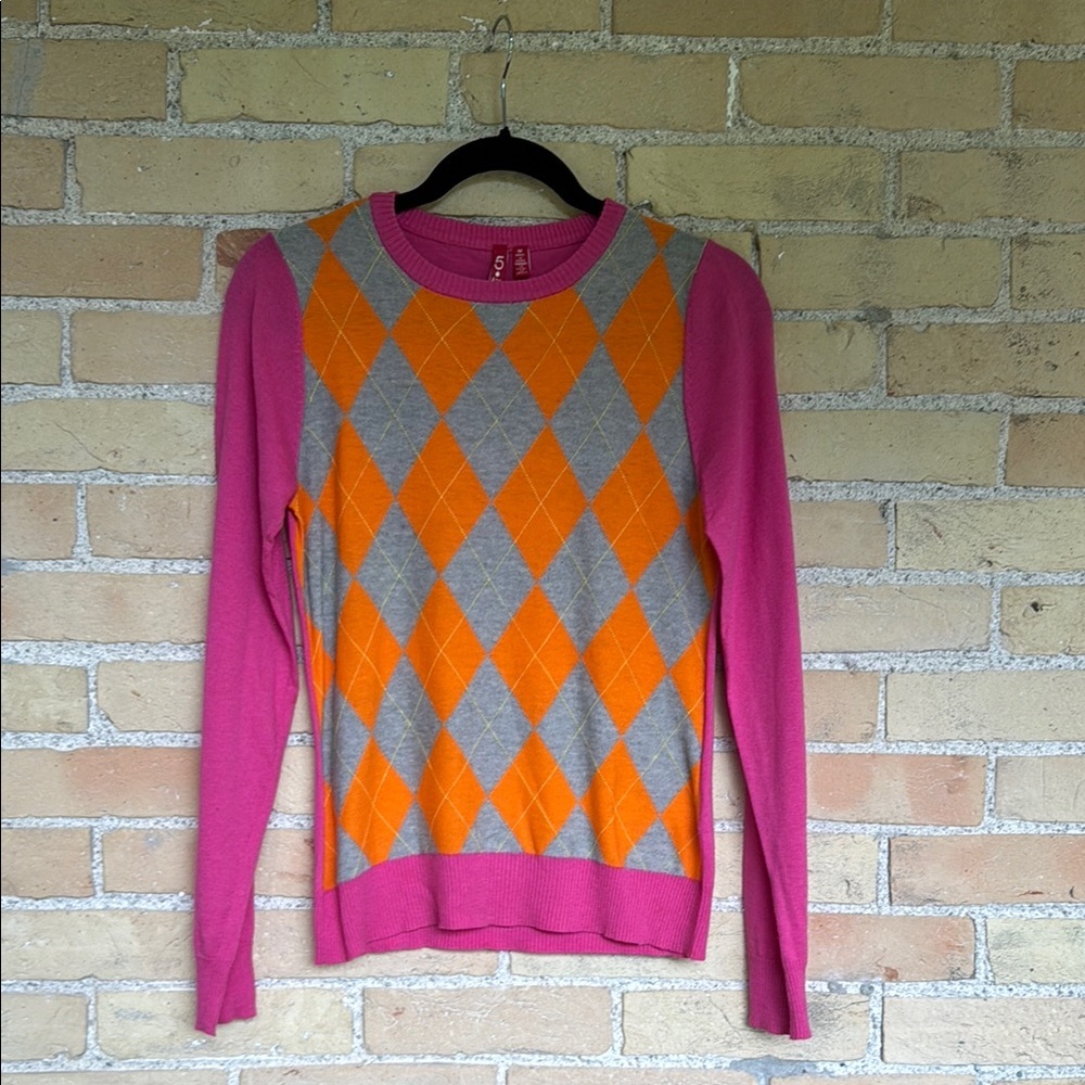 525 America Vibrant Pink and Orange Crew Neck Argyle Sweater